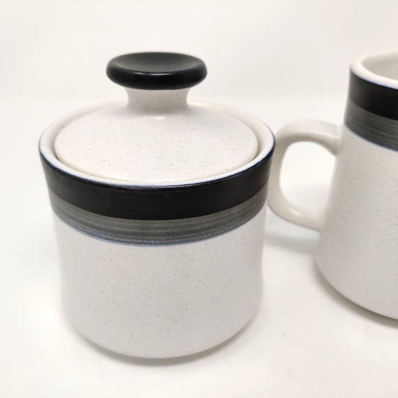 Arrow Stone Black Foot Sugar Bowl and Creamer MCM Stoneware Kasuga Japan 693 - Picture 4 of 16